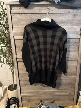 LOFT Black Ribbed Sweater - Outlet